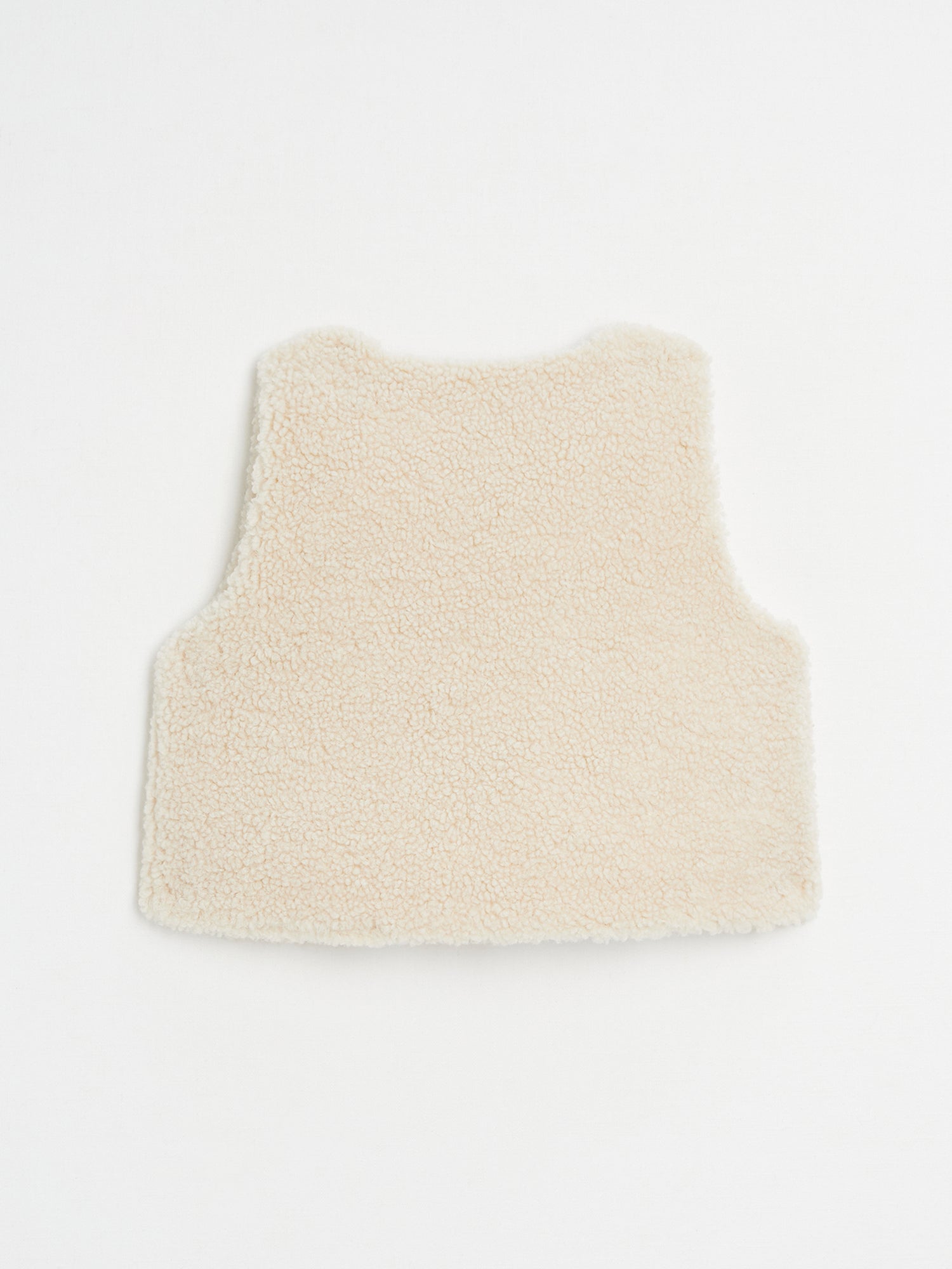 אפודה ללא שרוולים דמוי פרווה