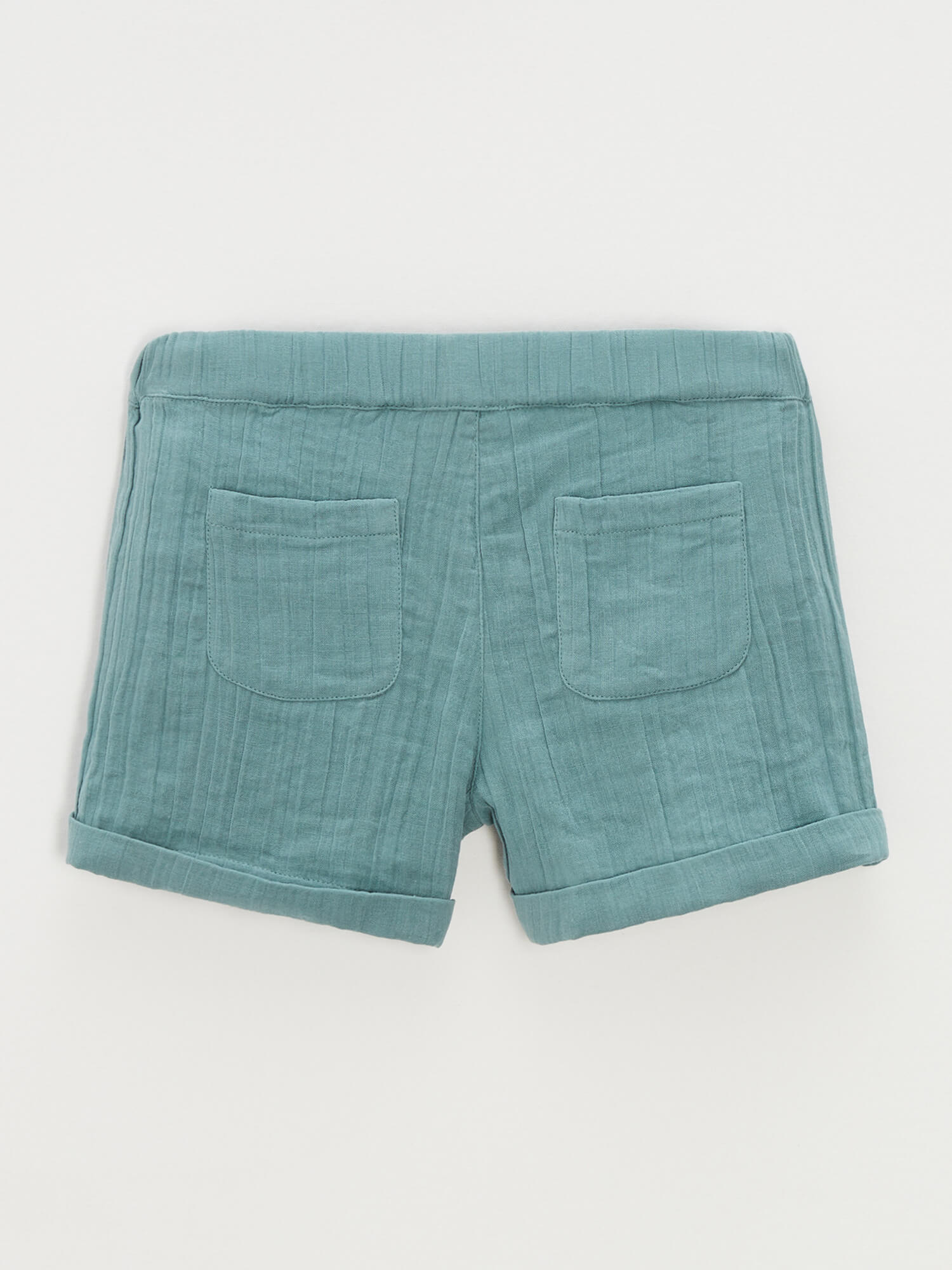 מכנסי מנטה קצרים