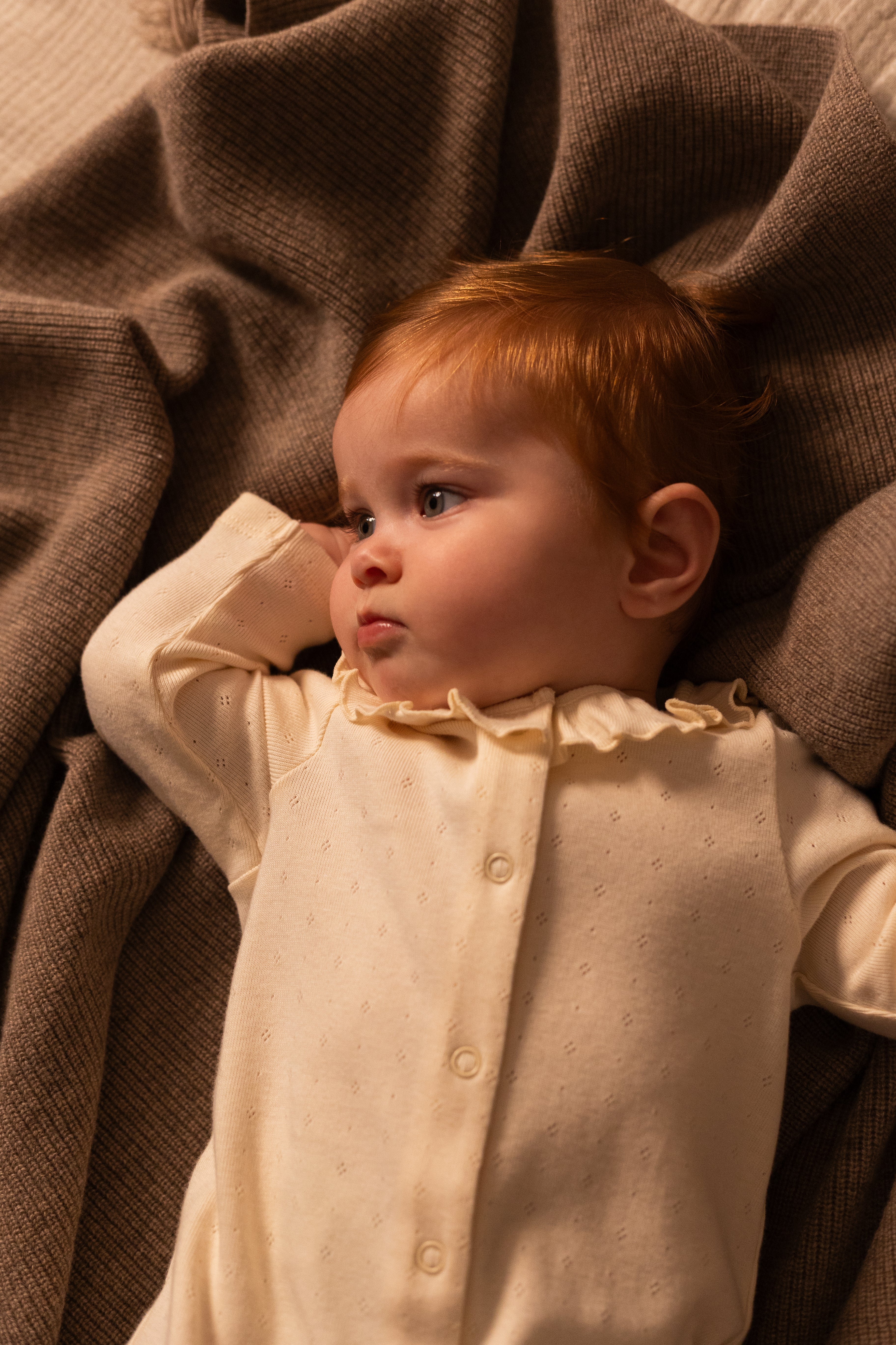 אוברול רגליות קרם מלמלה